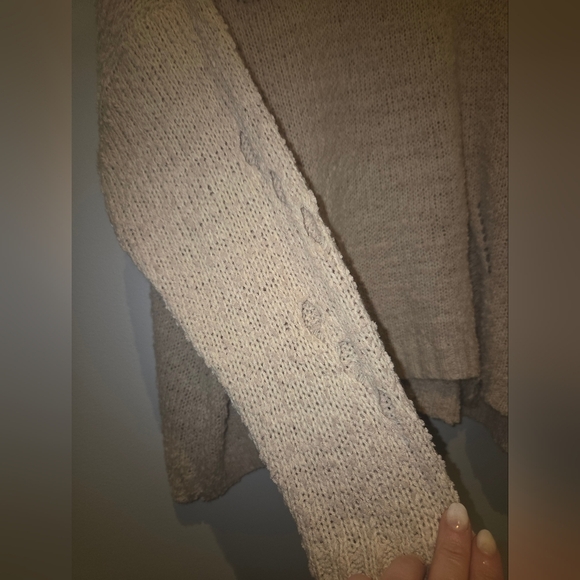 Umgee Womens Cream Crew Neck Sweater with Distressed Details EUC Size S - Picture 6 of 11